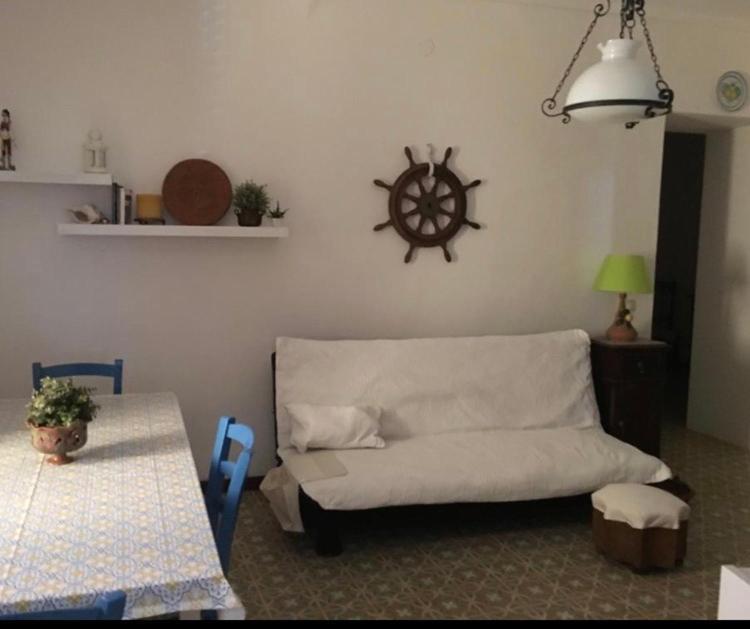 Casa Vacanza Il Timone Шакка Экстерьер фото